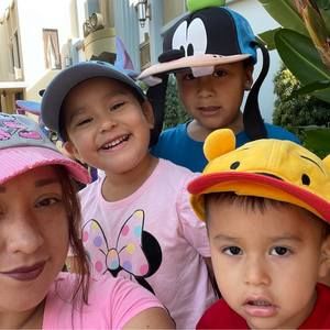 Meet your Posher, Hindira